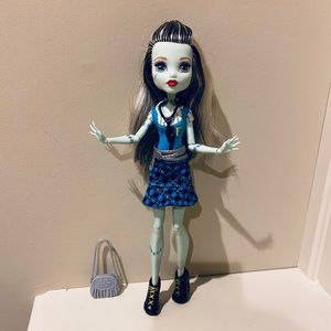 Monster High How Do You Boo First Day of School Frankie Stein Doll